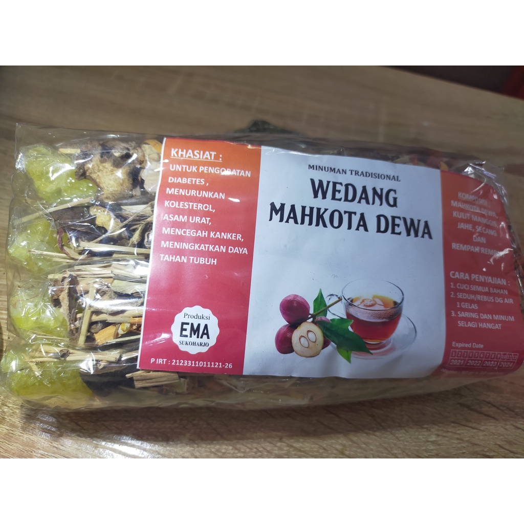 

Minuman Wedang Mahkota Dewa
