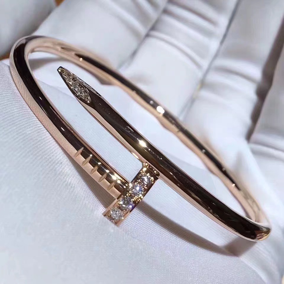 Gelang Tangan Titanium Steel Lapis Rose Gold 18K Hias Zircon Berlian Untuk Wanita