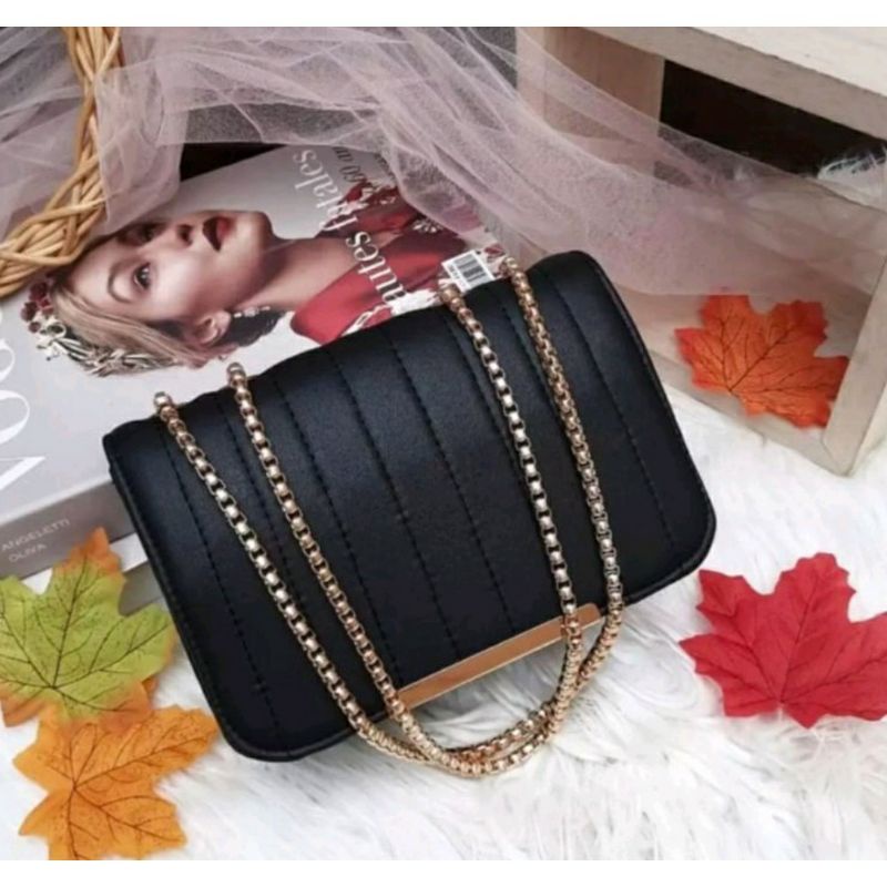 Tas Selempang Wanita Premium Karlina Behel Trendy/Tas Wanita Embos Tali Rantai Ulir Emas