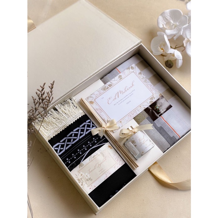 

Hampers Premium Hampers Pria Hampers Lebaran