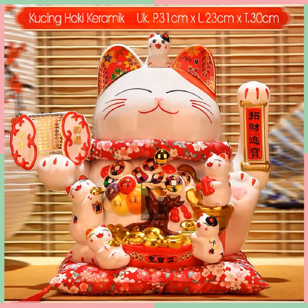 Patung Pajangan Boneka Hiasan Kucing Hoki Lucky Cat Rejeki Krberuntungan Maneki Neko Yuan Bao Yenpao Fortune Tenaga Listrik Baterai Surya Solar Gantungan Dinding Keramik Cina China Mobil Dinding Ukuran Kecil Small Sedang Medium Besar Jumbo Big Size XL