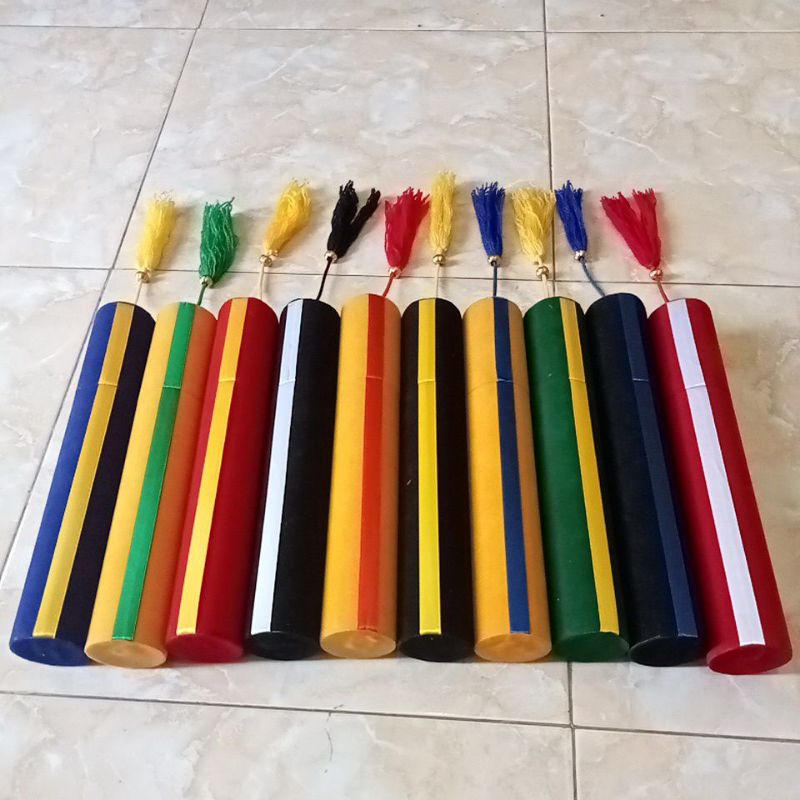 selongsong toga wisuda // tabung toga wisuda