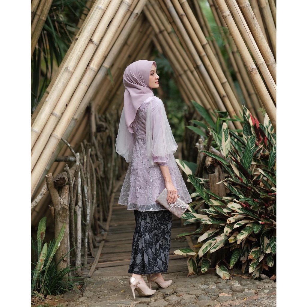 Batik Couple Kebaya Wisuda Modern Kebaya Tunangan Lamaran Baju Couple Kondangan Batik Brukat Terbaru