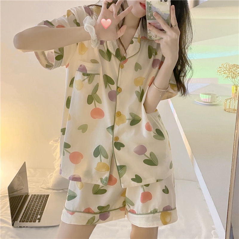 Versi Korea dari piyama lengan pendek wanita di dalam kardigan musim panas longgar baru di luar set