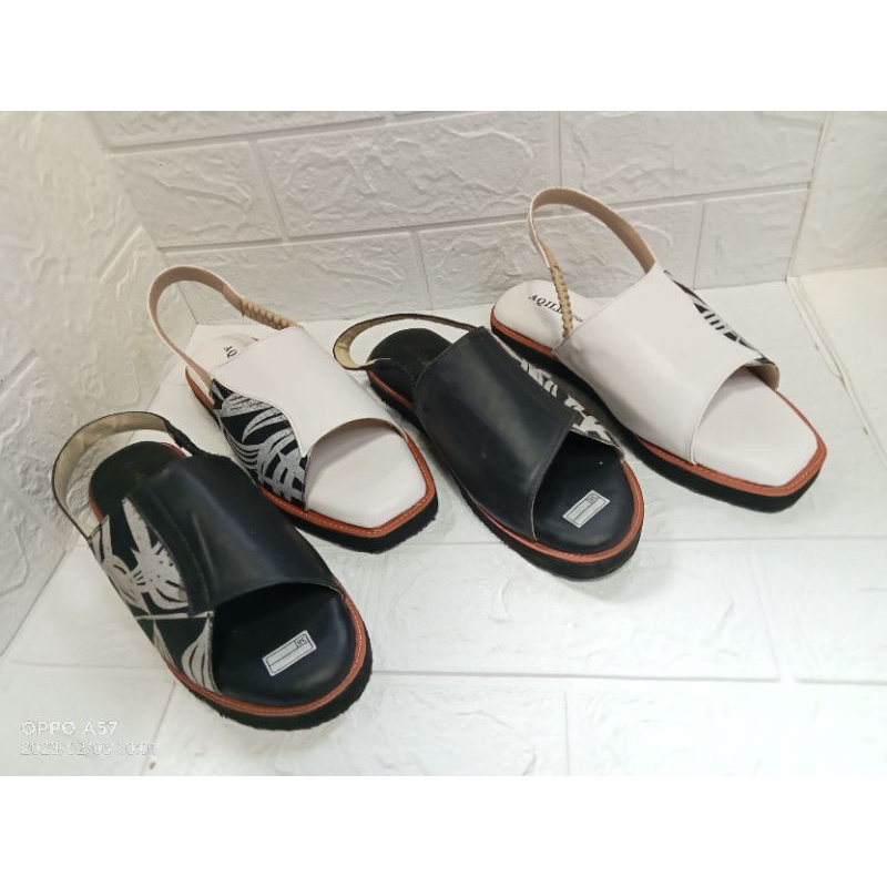 sandal spon motif bunga, terbaru