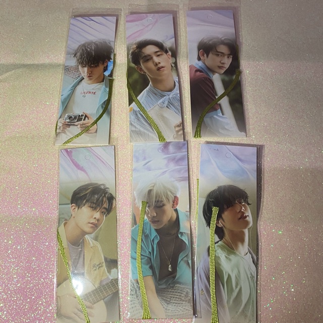 

Terlaris ✨ -GOT7 OFFICIAL BOOKMARK PRESENT YOU- 2.2.23