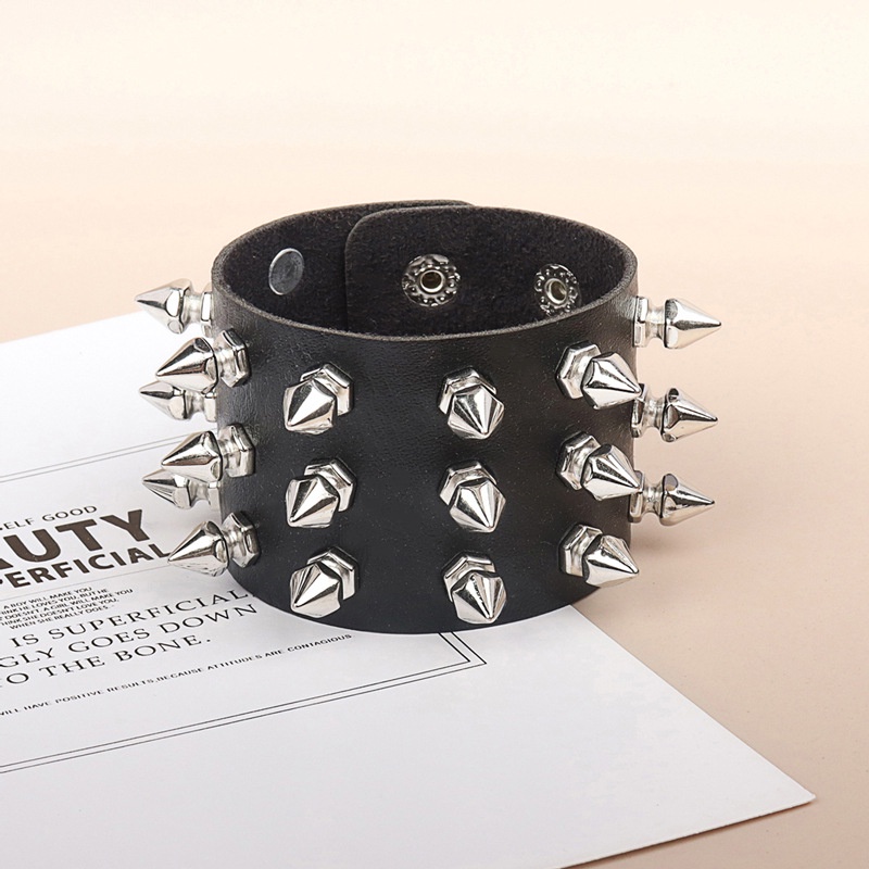 Retro Punk Fashion Berlebihan PU Kulit Gelang Ciri Tiga Baris Paku Rivet Gothic Gelang Perhiasan Pesta