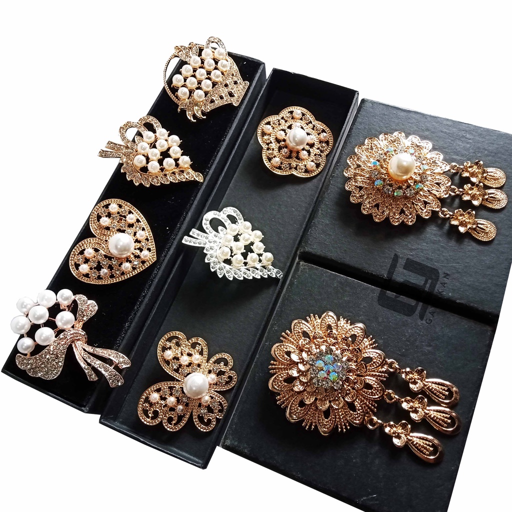 Bros Brooch Dada Hijab Jilbab Kebaya Hiasan Mote Mata Mix Multiwarna Gold Silver