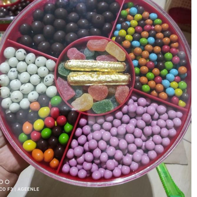 

♪ coklat tray lagie ✦