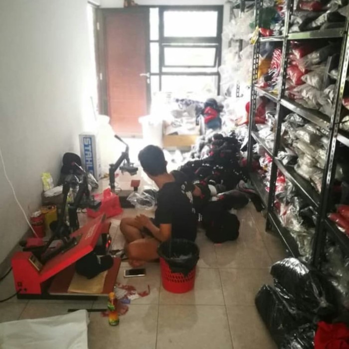 hat / topi snapback huf - topi pria - sablon custom - cz1 best product