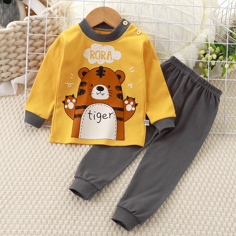 Setelan lengan panjang anak unisex lucu / baju setelan anak usia 0-2 tahun motif karakter import