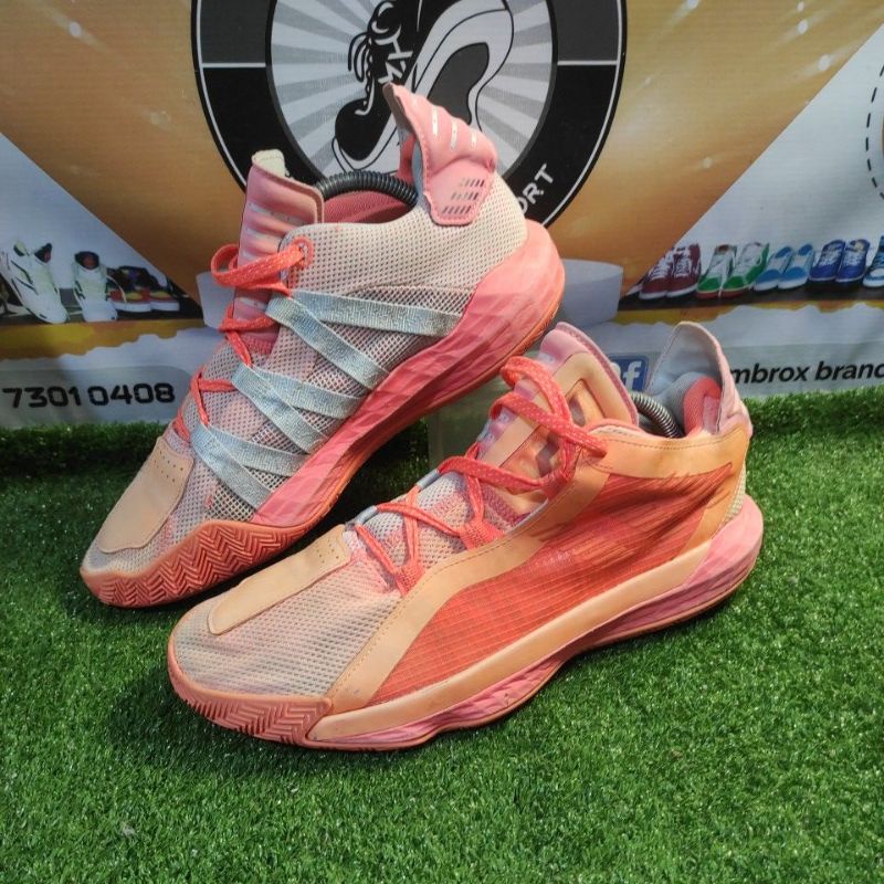 sepatu basket ADIDAS dame 6