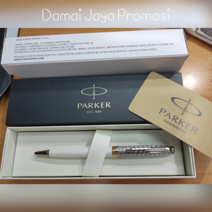 

Parker Sonnet 11 Metal & Pearl Chrome Trim Ballpoint