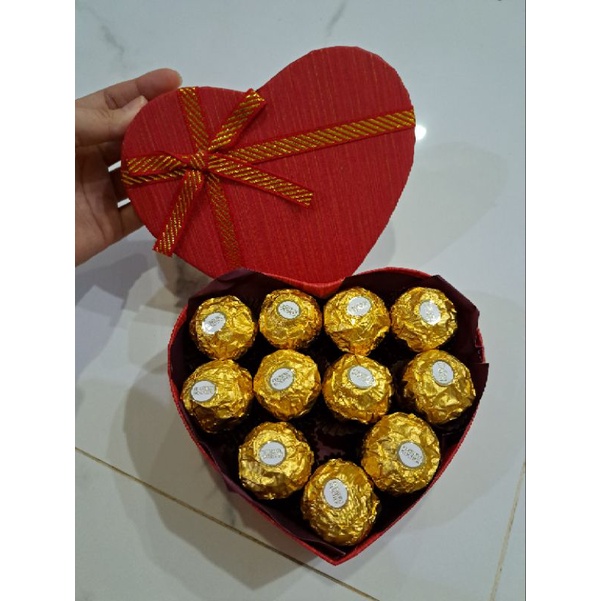 

chocolate valentine batam ready