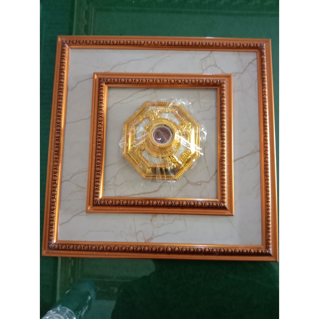 Ornamen Lampu Plafon Aesthetic Ukuran 40 CM X 40 CM / Bahan Lis Figura & PVC