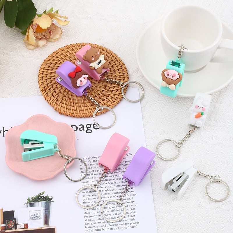 Staples Lucu Mini Gantungan kunci Staples Karakter 3D keychain RT53