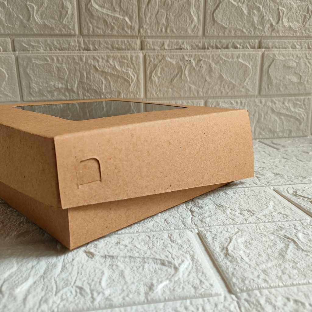 

Box kue coklat R11 Window laminasi / Dus 22 x 22 x 7,2 cm PER PACK