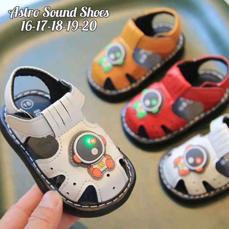 Sepatu Bunyi Bayi /Sepatu Belajar Jalan/Astro Sound Shoes