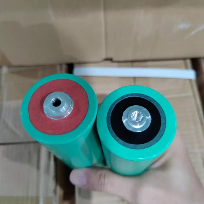 Battery lifepo4 Cylinder 3.2V 22ah 46160 Lithium Battery