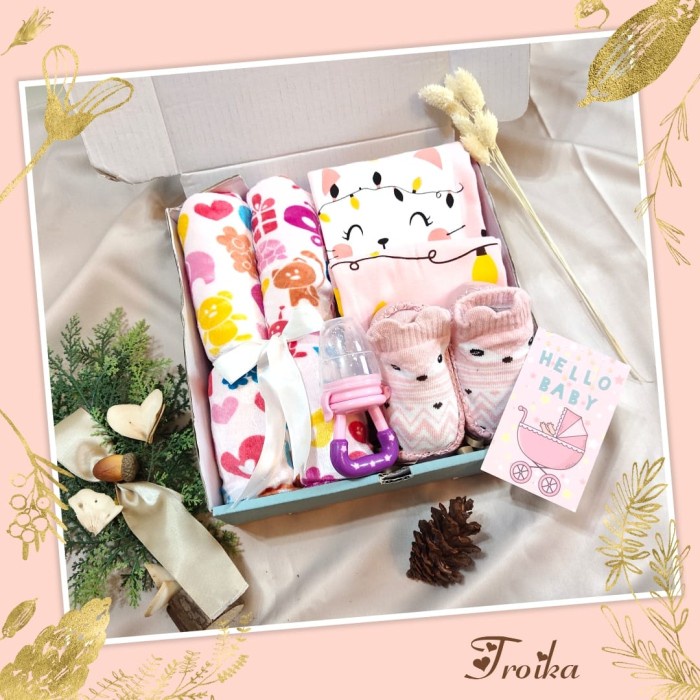 

(COD) Paket Hampers Baby Born Bayi Lahir Untuk Kado Gift Lahiran Type Troika - Pink