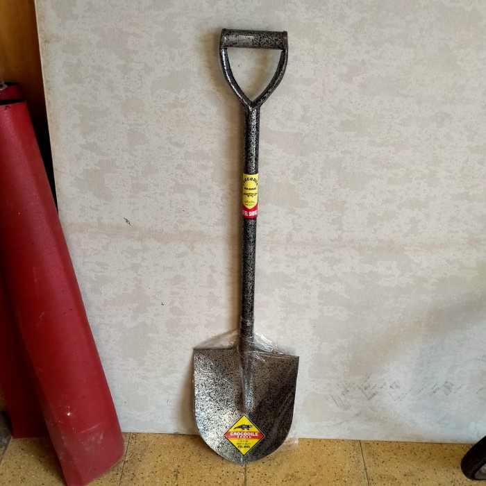 Sekop Sekop Pasir Gagang Besi Lancip