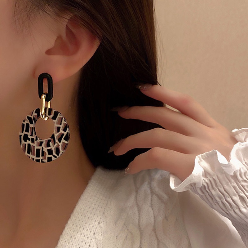 Eropa Amerika Gaya Baru Retro Berlebihan Leopard Print Lingkaran Geometris Temperamen Unik Anting Fashion