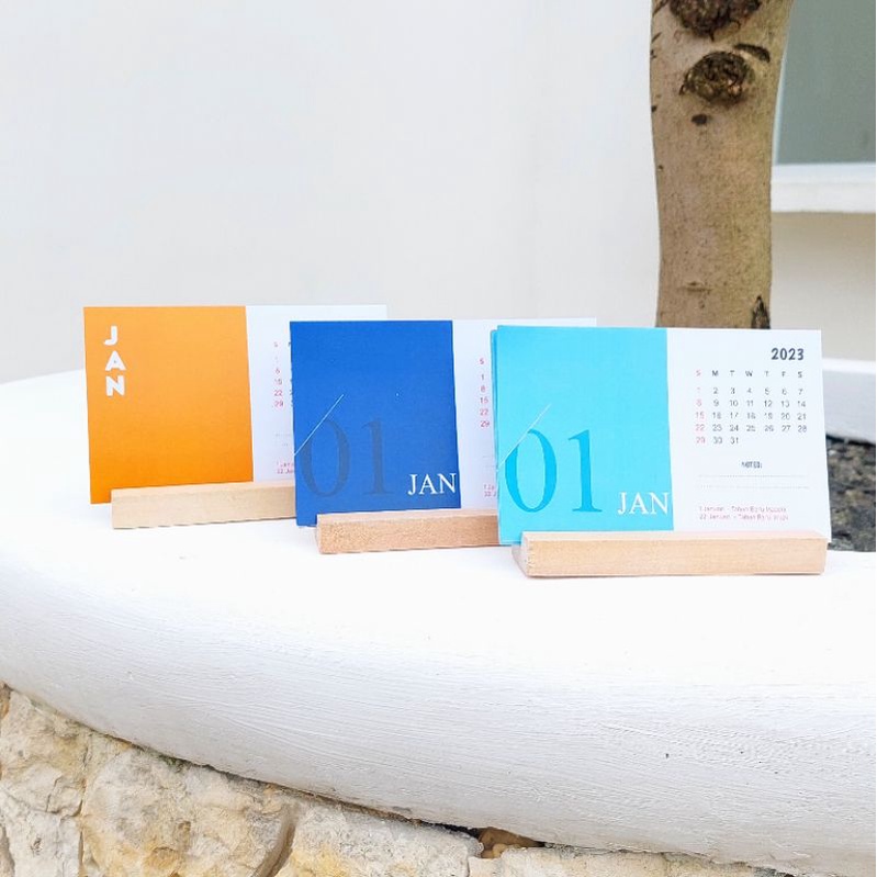 

[READY STOCK] Kalender Meja 2024 / Kalender Custom / Desain Kalender / Hampers / Kalender 2024 / Paket Hampers / Kalender Kayu / Wood Calender / Kalender 2024 Aesthetic / Kalender Meja Mini / Kalender Custom 2024