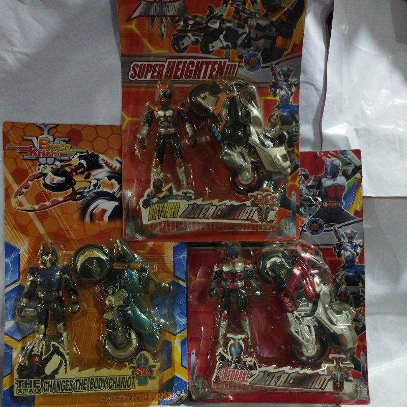Figur Kumbang Ksatria Super Tinggi untuk Koleksi Mainan
