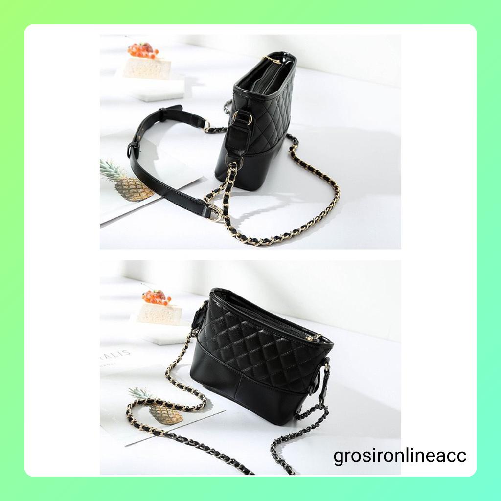 NEW Tas Kulit Wanita Selempang FT64 Kulit hitam cantik elegan rantai 19 x 7.5 x 13 cm