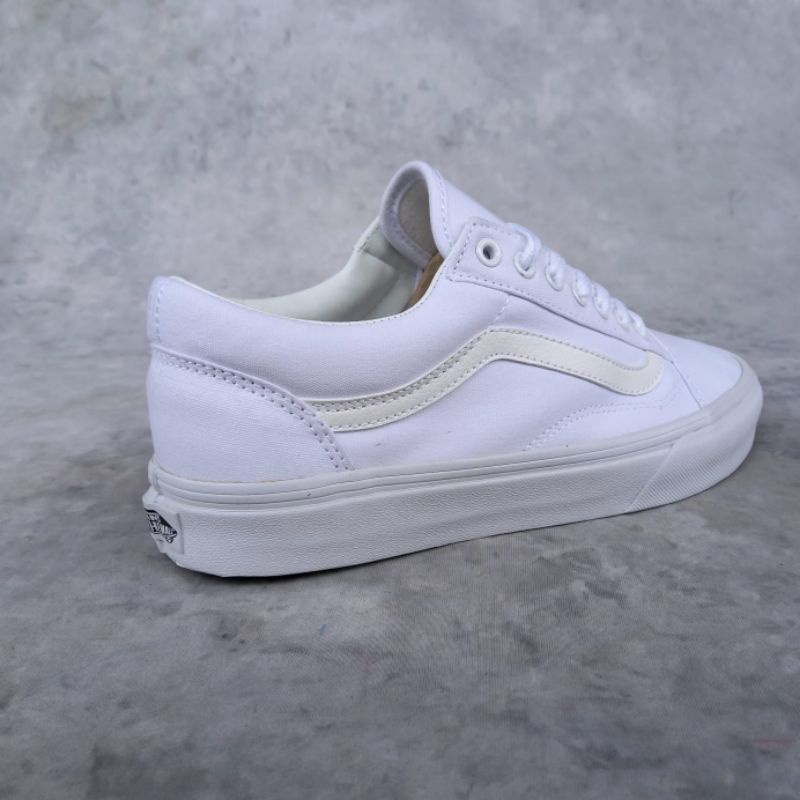 Vans Oldskool all white