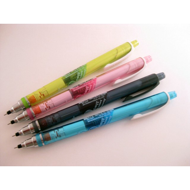 

BISA COD Pensil - Uni - Kuru Toga Mechanical Pencil (Imported)