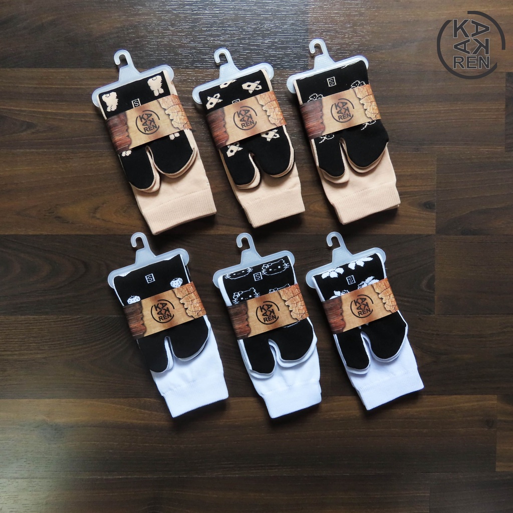 Kakaren Paket Kaos Jempol Telapak Hitam Motif Karakter Size S MIX 3pcs