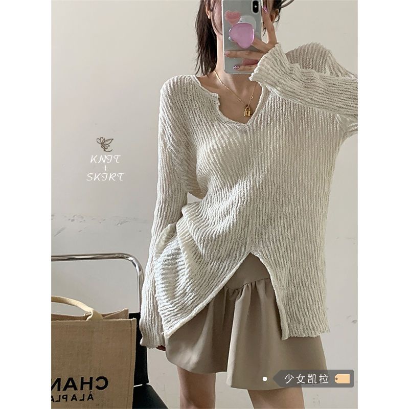 Red Gaya Hong Kong retro bergaris V-neck lengan panjang rajutan sweater wanita musim gugur bagian tipis rasa desain celah longgar atasan kemeja pelindung sinar matahari