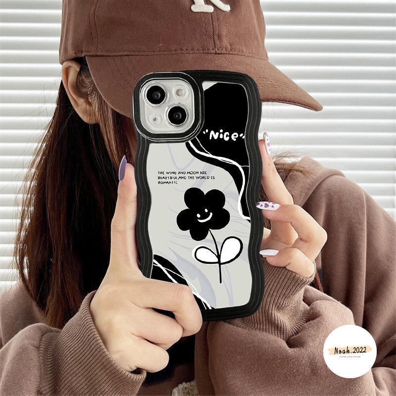 IPHONE Casing Retro Kupu-Kupu Kompatibel Untuk Iphone11 12 13 14 Pro Max7 6s 8 6 Plus XR X XS Max SE 2020 Vintage Shockproof Lembut Tpu Hitam Bunga Bergelombang Pinggiran Penutup Belakang