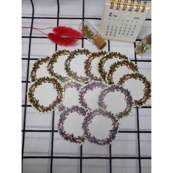 

Circle flower frame stickee