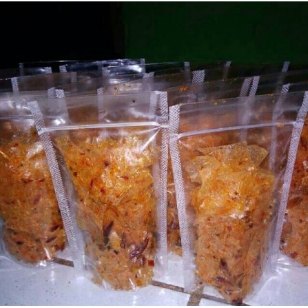 

Keripik Kaca Pedas Daun jeruk / cemilan enak / snack murah