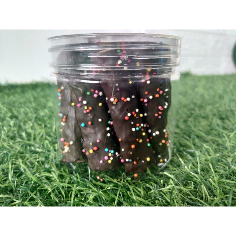 

Kue Lebaran Pangsit Coklat Pangsit Cokelat Stik Cokelat