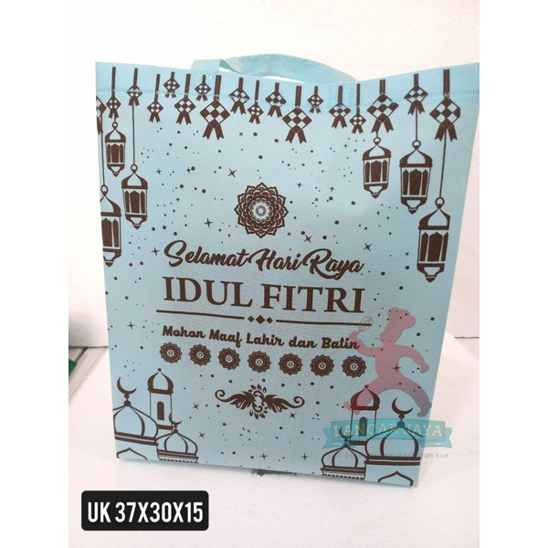 

Tas Kain Hari Raya Ukuran 37x30x15 Lampion Masjid Isi 12pcs
