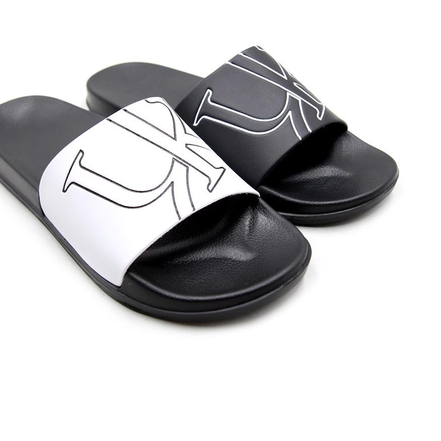 ➶ [ORIGINAL] SANDAL PRIA YONGKI KOMALADI OL-IVN4412-21 HITAM/PUTIH ➪