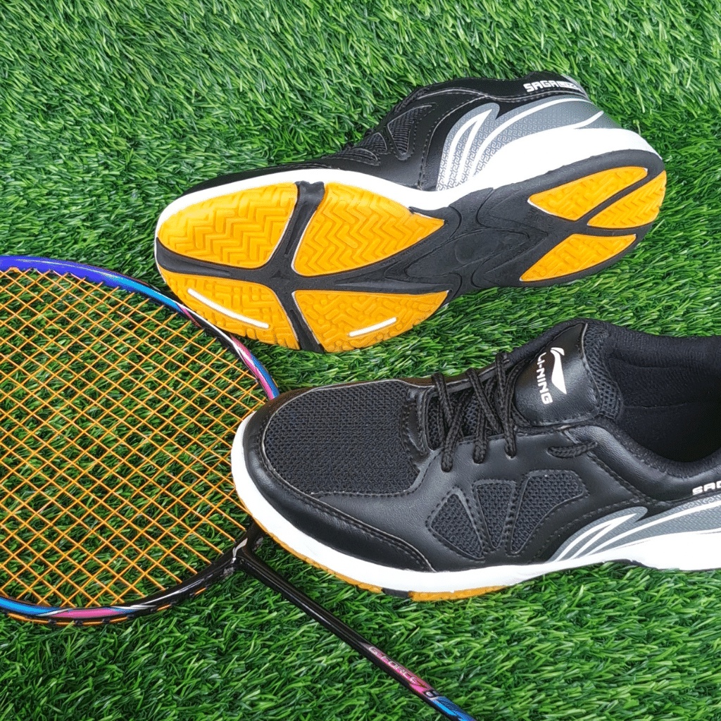SEPATU BADMINTON LINING SAGA LITE 2 PRIA WANITA / SEPATU OLAHRAGA MURAH BERKUALITAS