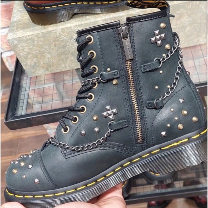 SALE SEPATU DOCMART DR MARTENS 1460 JADON STUD CHAIN BLACK UTILITY NEW ORIGINAL
