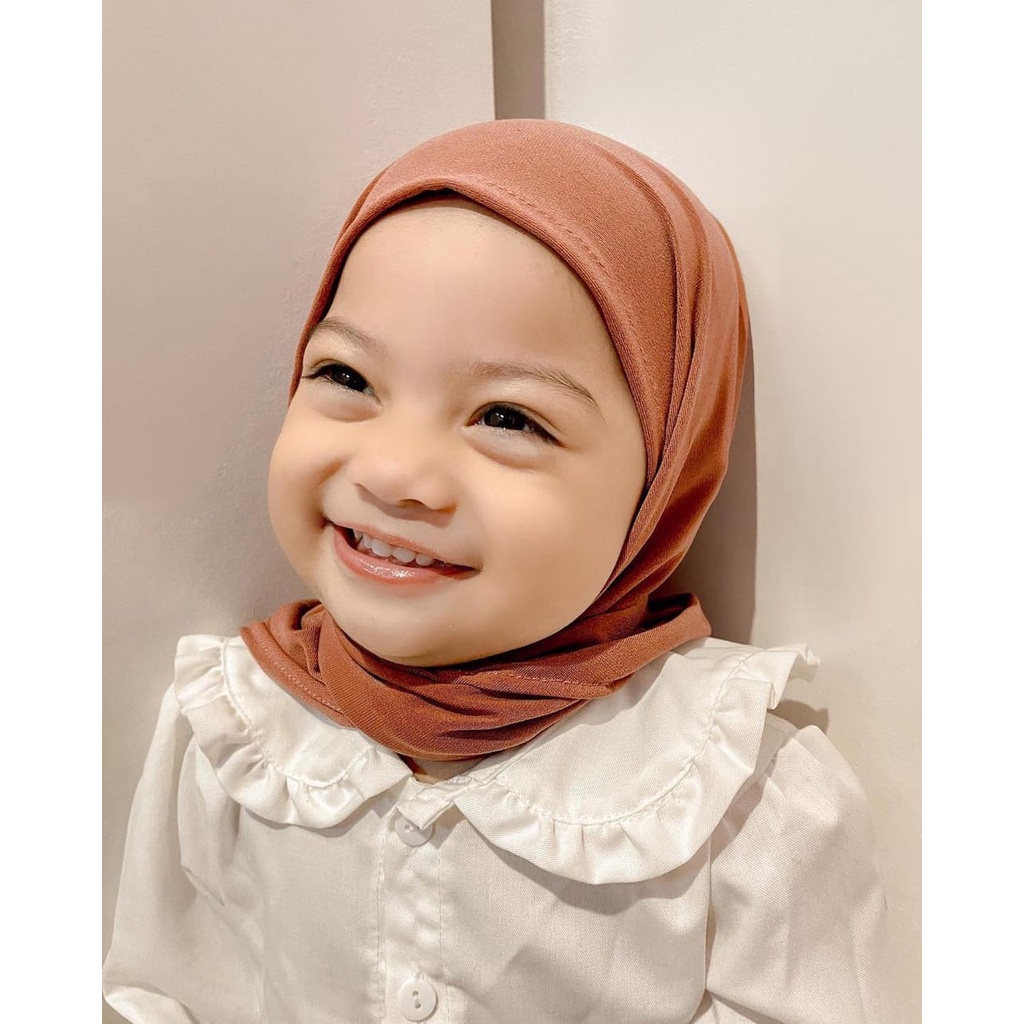 Yumna hijab anak instan segi tiga jersey usia 1-5 tahun premium