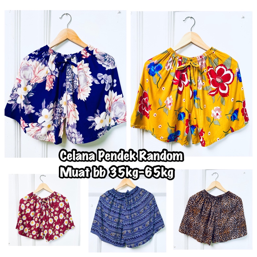 Celana Pendek Wanita Motif Random