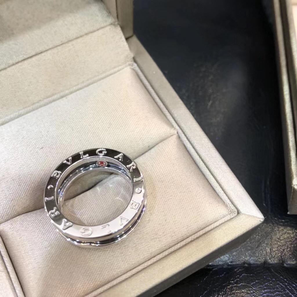 Cincin Bahan Keramik Warna Silver Hitam Anti Karat Hypoallergenic Untuk Hadiah Ulang Tahun