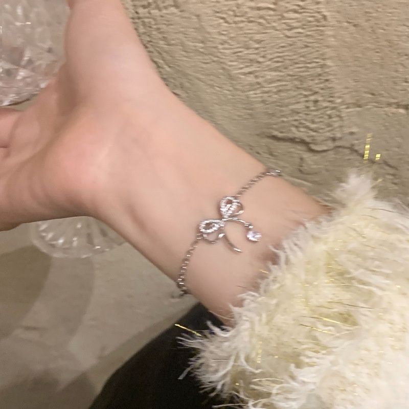 AY(CN) Bow Pendant Kalung Gelang Anting Elegan Kristal Silver Stud Earrings Gelang Choker Untuk Aksesoris Perhiasan Wanita