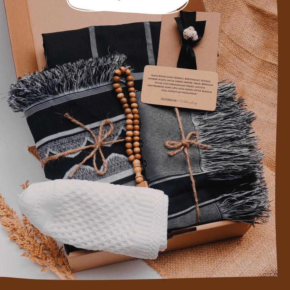 

Update Terbaru (MUSLIM PART I) HAMPERS COWOK / GIFT BOX MUSLIM PERLENGKAPAN SHALAT / SHALAT JUMAT / KADO WISUDA ULANG TAHUN LEBARAN