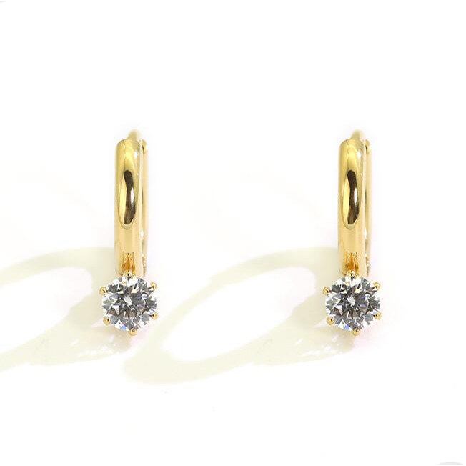 Anting Stud Berlian Bahan Titanium Steel Tahan Lama Gaya Retro