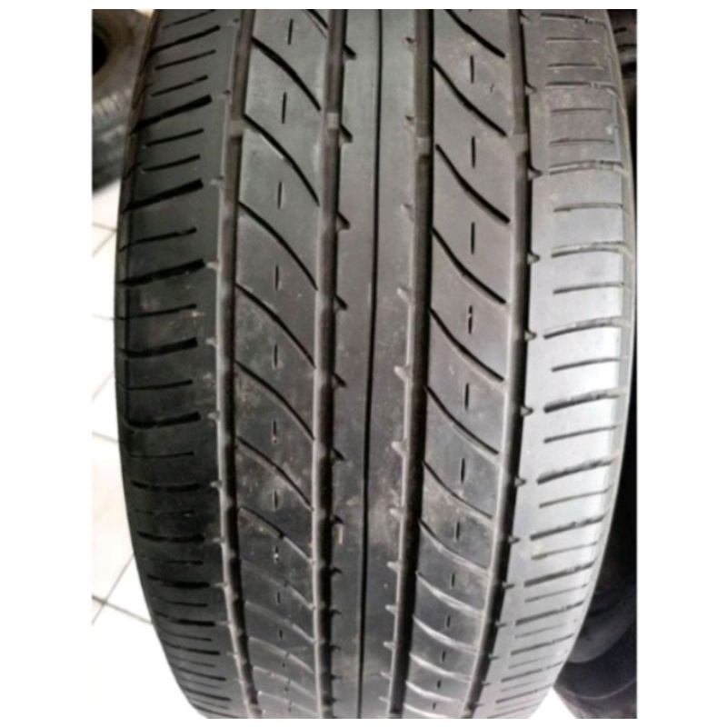 BAN MOBIL RING 18 MEREK TOYO UKURAN 235/50 R18 SECOND TUBLESS