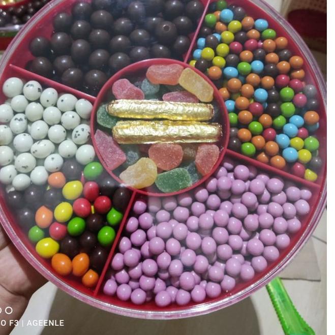 

➬ coklat tray lagie ۝