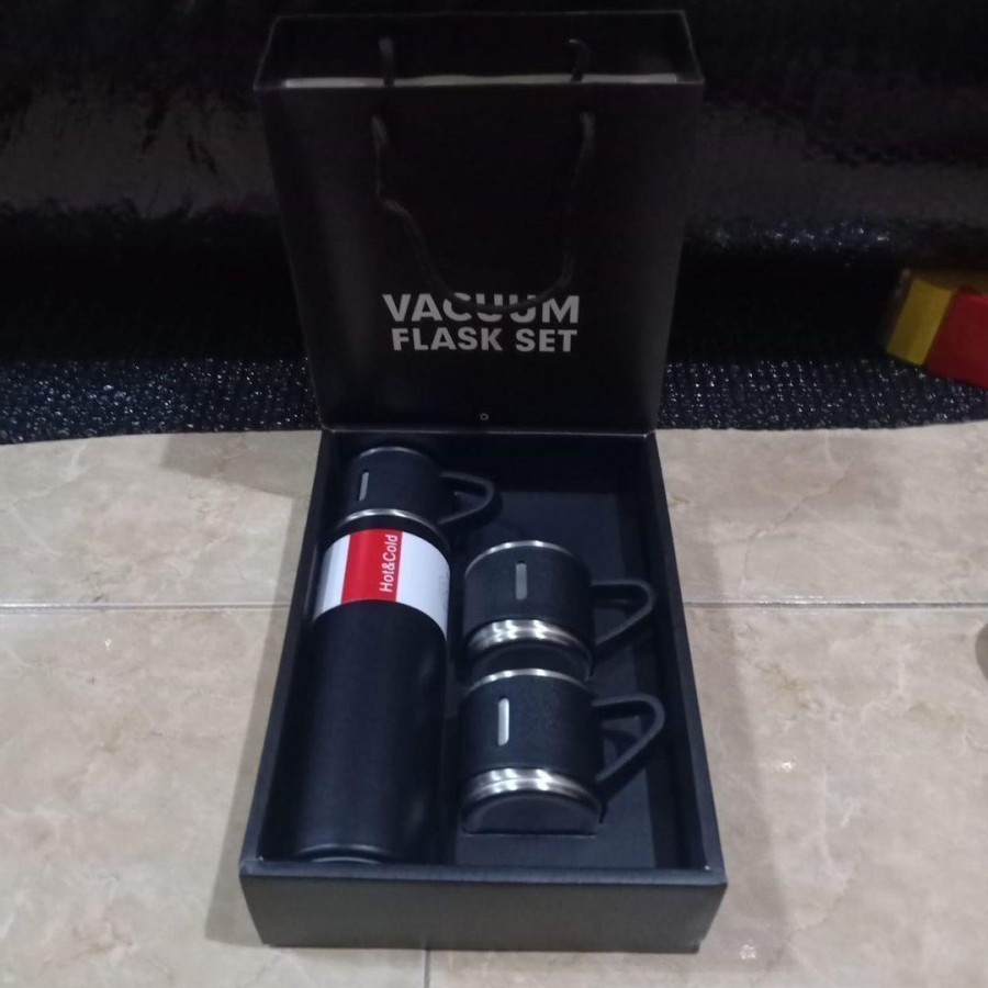 Trend-Botol Minum Termos Vacuum Vakum Bottle 500ml Flask Set Bonus 2 Gelas - Tosca